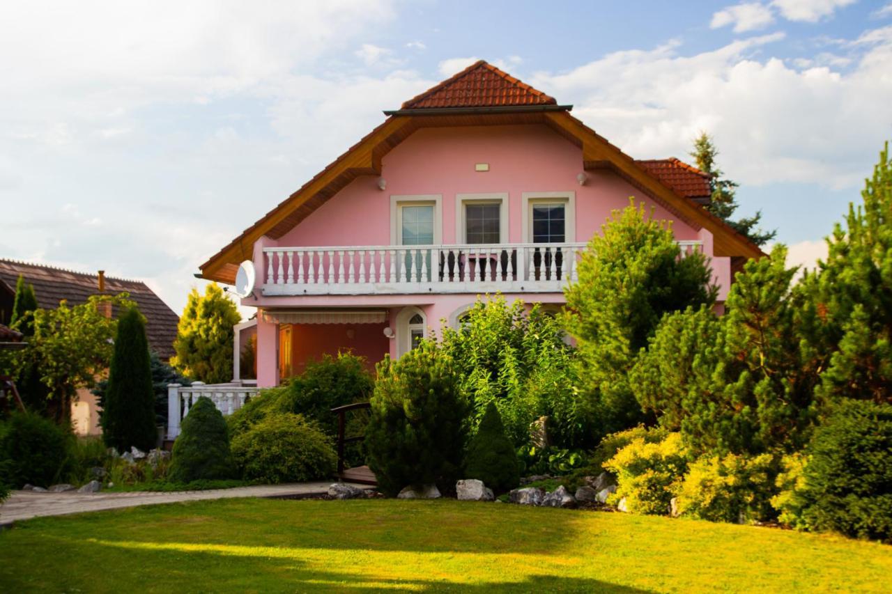 Wow Liptov Holiday House Liptovský Mikuláš Exteriör bild