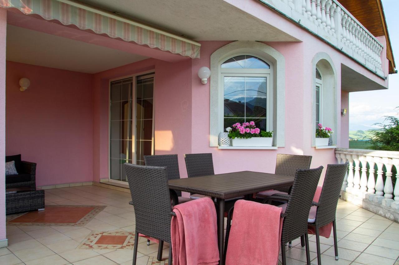 Wow Liptov Holiday House Liptovský Mikuláš Exteriör bild